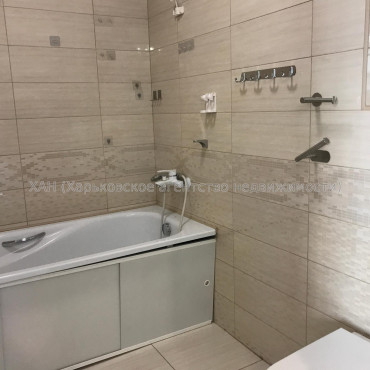 Продам квартиру, Фанинский пер. , 3 , 2 кім., 65 м², авторский дизайн 