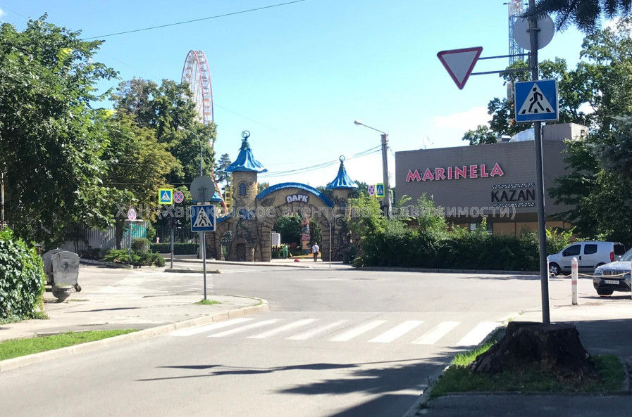 Продам квартиру, Фанинский пер. , 3 , 2 кім., 65 м², авторский дизайн 