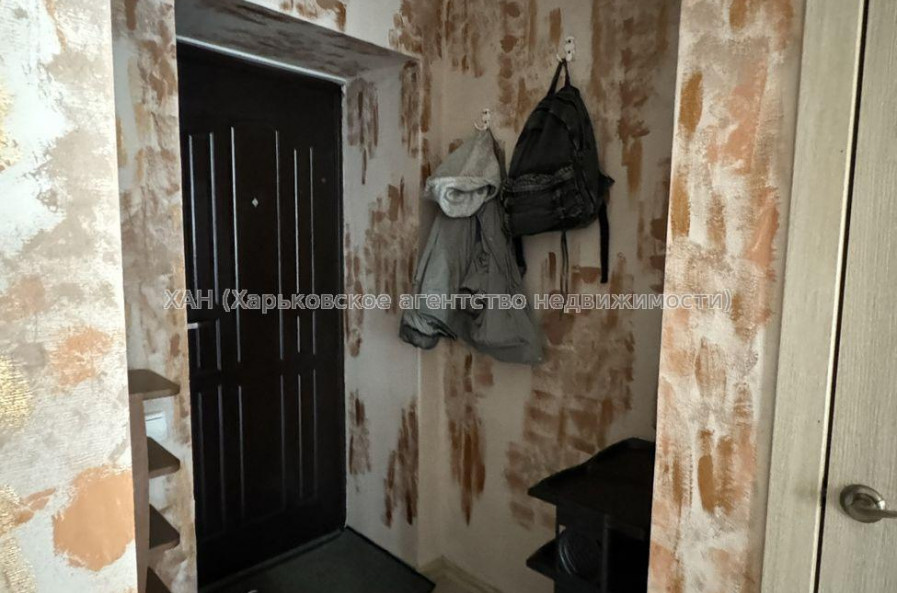 Продам квартиру, 23 Августа ул. , 1  ком., 32 м², капитальный ремонт 