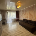 Продам квартиру, 23 Августа ул. , 1  ком., 32 м², капитальный ремонт 