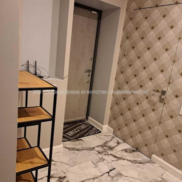 Продам квартиру, Героев Харькова просп. , 1  ком., 48.40 м², евроремонт 
