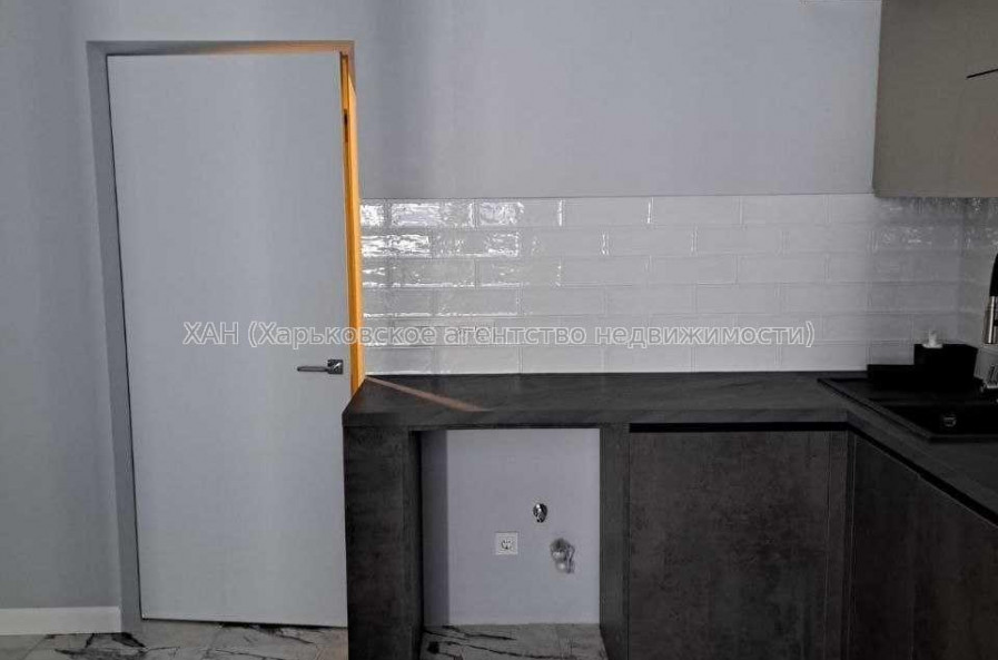 Продам квартиру, Героев Харькова просп. , 1  ком., 48.40 м², евроремонт 