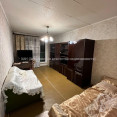 Продам квартиру, Гвардейцев Широнинцев ул. , 3 кім., 63 м², косметический ремонт 