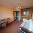 Продам квартиру, Гвардейцев Широнинцев ул. , 3 кім., 63 м², косметический ремонт 