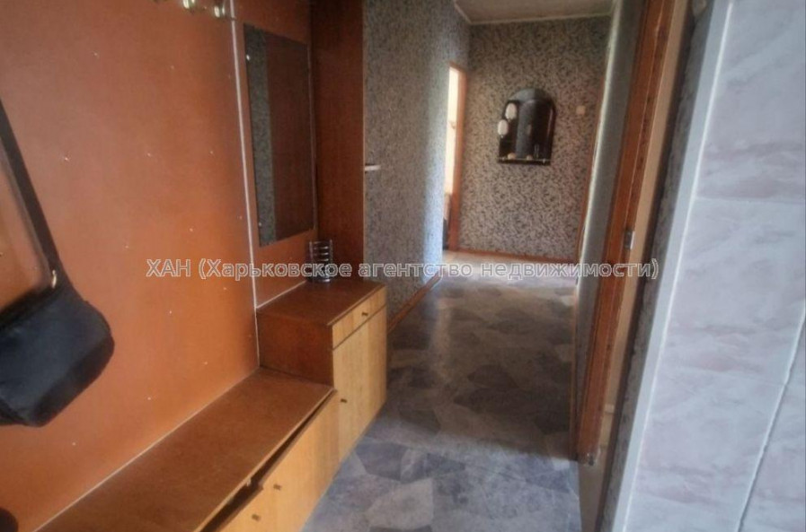 Продам квартиру, Гвардейцев Широнинцев ул. , 3 кім., 63 м², косметический ремонт 