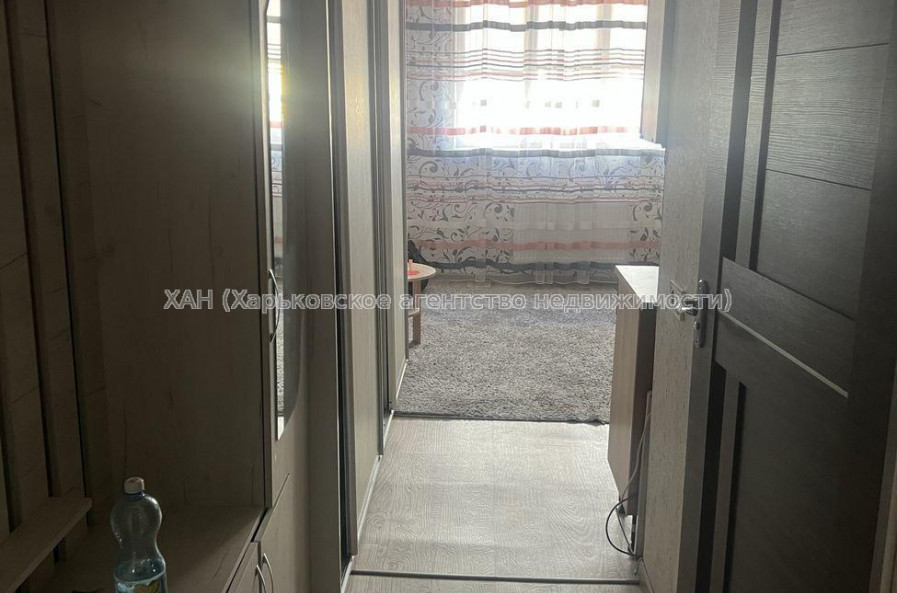 Продам квартиру, Драгоманова ул. , 1  ком., 20.50 м², советский ремонт 
