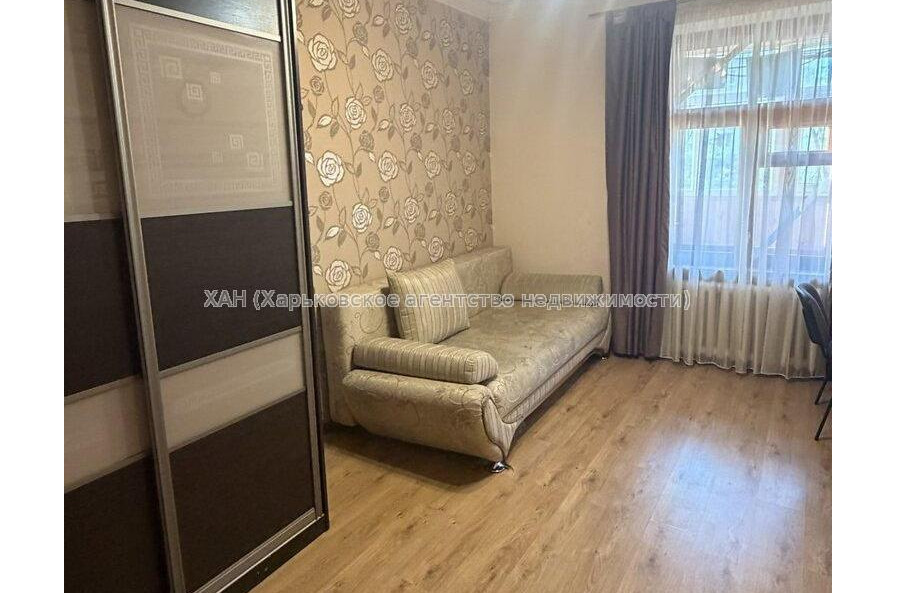 Продам квартиру, Мироносицкая ул. , 4  ком., 74.60 м², косметический ремонт 