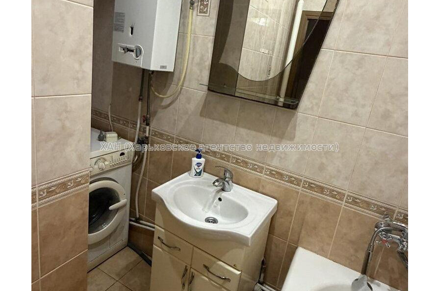 Продам квартиру, Мироносицкая ул. , 4  ком., 74.60 м², косметический ремонт 