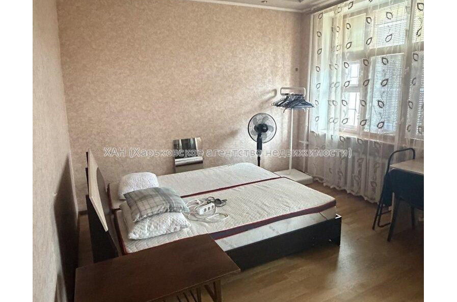 Продам квартиру, Мироносицкая ул. , 4  ком., 74.60 м², косметический ремонт 