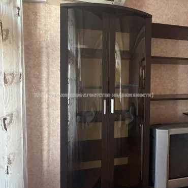 Продам квартиру, Мироносицкая ул. , 4  ком., 74.60 м², косметический ремонт 