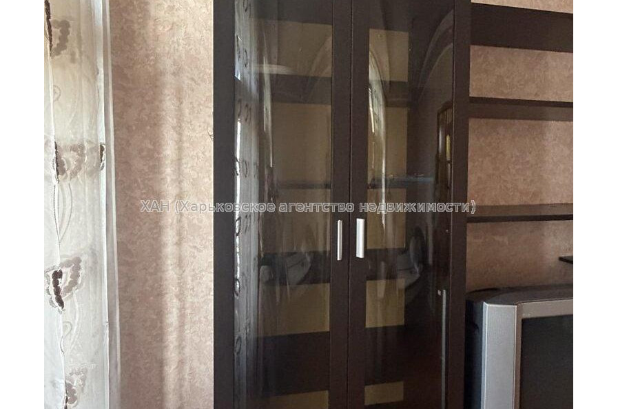 Продам квартиру, Мироносицкая ул. , 4  ком., 74.60 м², косметический ремонт 