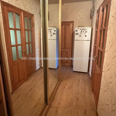 Продам квартиру, Мироносицкая ул. , 4  ком., 74.60 м², косметический ремонт 