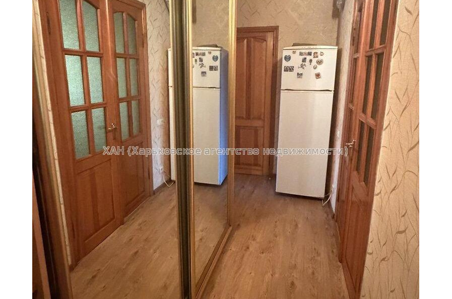 Продам квартиру, Мироносицкая ул. , 4  ком., 74.60 м², косметический ремонт 