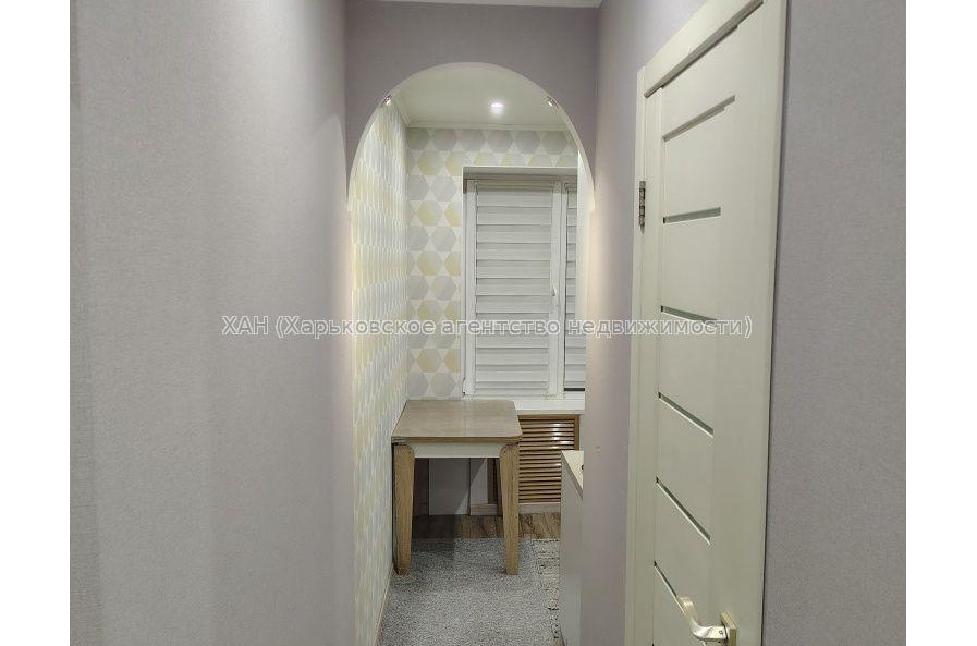 Продам квартиру, 23 Августа ул. , 1 кім., 31.90 м², авторский дизайн 