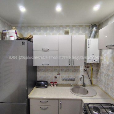 Продам квартиру, 23 Августа ул. , 1 кім., 31.90 м², авторский дизайн 