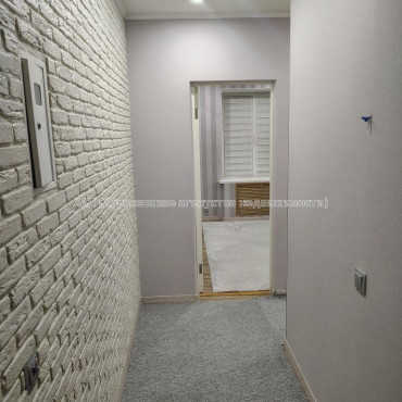 Продам квартиру, 23 Августа ул. , 1 кім., 31.90 м², авторский дизайн 