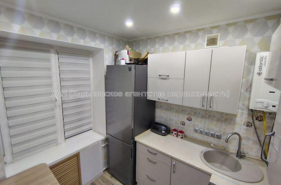 Продам квартиру, 23 Августа ул. , 1 кім., 31.90 м², авторский дизайн 