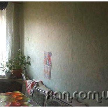 Продам квартиру, Мерефянское шоссе , 4  ком., 82 м², косметический ремонт 