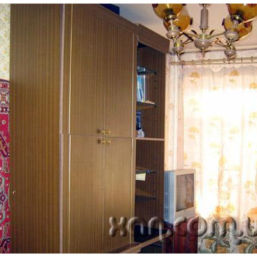 Продам квартиру, Мерефянское шоссе , 4  ком., 82 м², косметический ремонт 