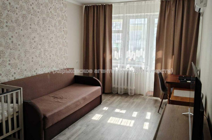 Продам квартиру, Ньютона ул. , 2 кім., 45 м², капитальный ремонт 