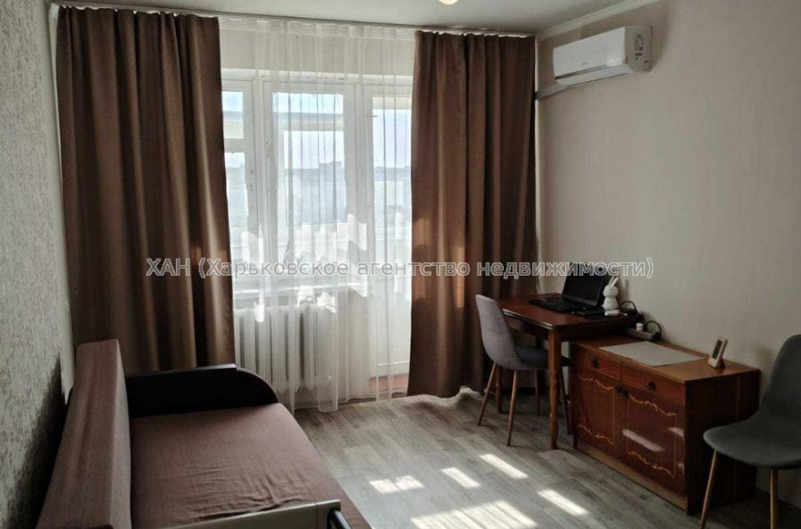 Продам квартиру, Ньютона ул. , 2 кім., 45 м², капитальный ремонт 