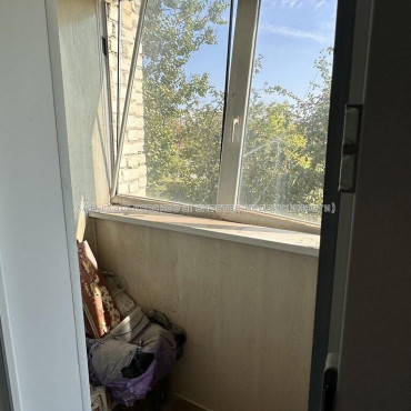 Продам квартиру, Победы просп. , 1  ком., 36.80 м², косметический ремонт 