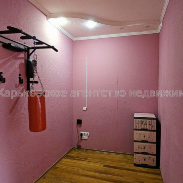 Продам квартиру, Пушкинский въезд , 3  ком., 75.30 м², косметический ремонт 
