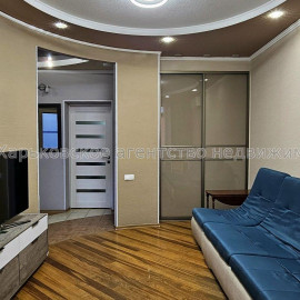 Продам квартиру, Пушкинский въезд , 3  ком., 75.30 м², косметический ремонт