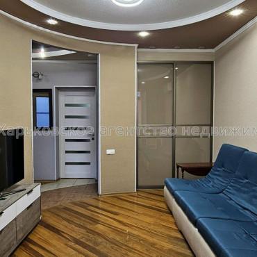 Продам квартиру, Пушкинский въезд , 3  ком., 75.30 м², косметический ремонт 