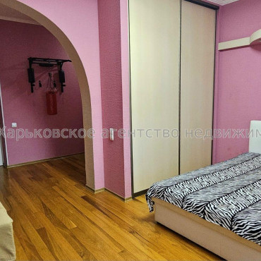 Продам квартиру, Пушкинский въезд , 3  ком., 75.30 м², косметический ремонт 