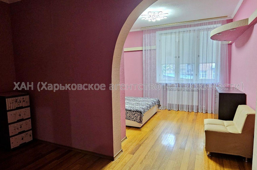 Продам квартиру, Пушкинский въезд , 3  ком., 75.30 м², косметический ремонт 