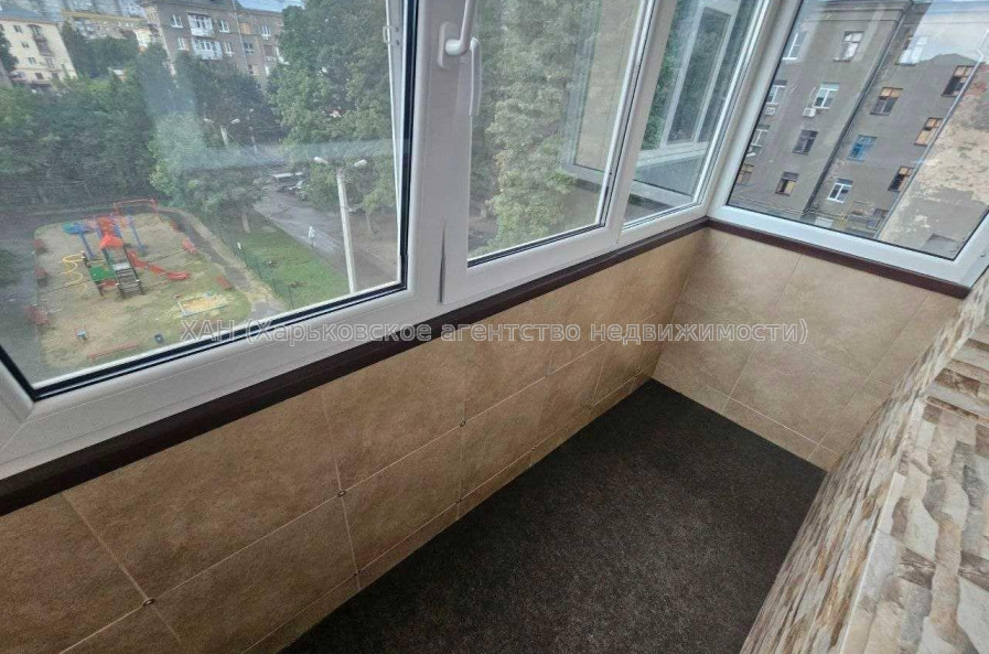 Продам квартиру, Профессора Атамановского ул. , 2 кім., 66 м², евроремонт 