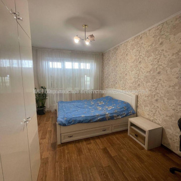Продам квартиру, Ферганская ул. , 3  ком., 53 м², косметический ремонт 