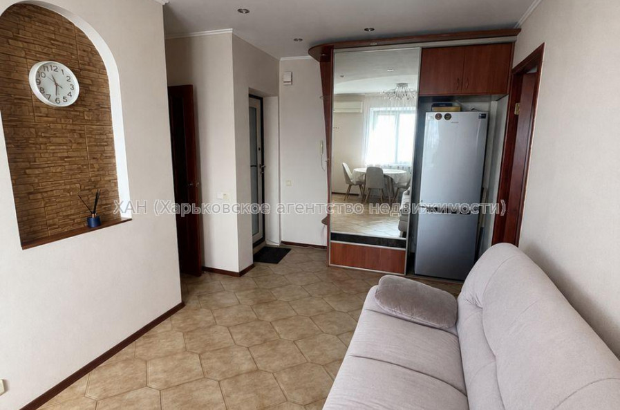 Продам квартиру, Ферганская ул. , 3  ком., 53 м², косметический ремонт 