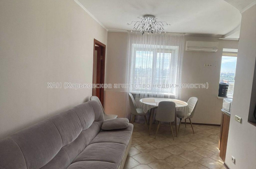 Продам квартиру, Ферганская ул. , 3  ком., 53 м², косметический ремонт 
