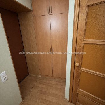 Продам квартиру, Льва Ландау просп. , 2  ком., 42 м², косметический ремонт 