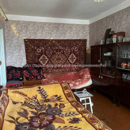 Продам квартиру, Гвардейцев Широнинцев ул. , 1 кім., 33.70 м², советский ремонт
