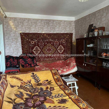 Продам квартиру, Гвардейцев Широнинцев ул. , 1 кім., 33.70 м², советский ремонт 