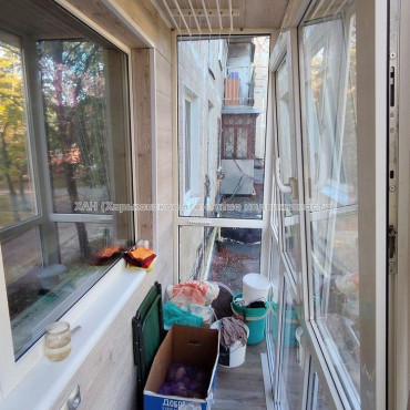 Продам квартиру, Бучмы ул. , 2  ком., 44.40 м², частичный ремонт 