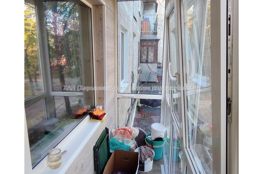 Продам квартиру, Бучмы ул. , 2  ком., 44.40 м², частичный ремонт 