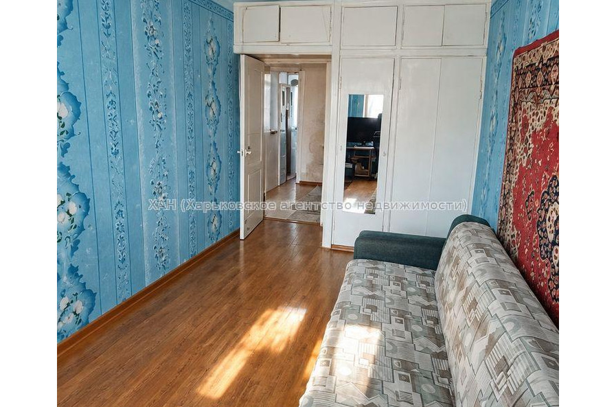 Продам квартиру, Бучмы ул. , 2  ком., 44.40 м², частичный ремонт 