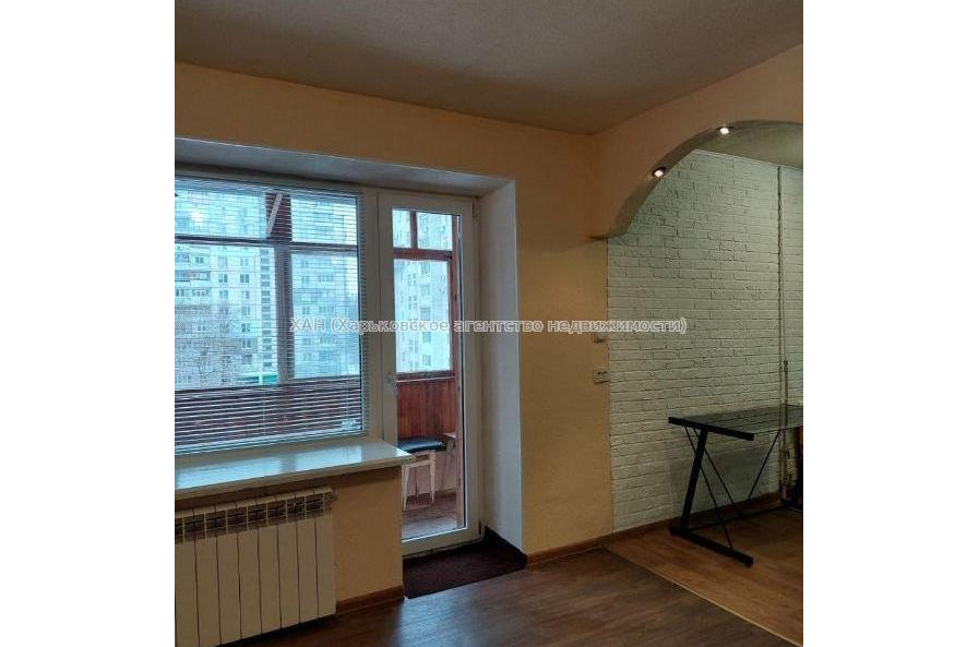 Продам квартиру, Владислава Зубенко ул. , 1 кім., 30 м², евроремонт 
