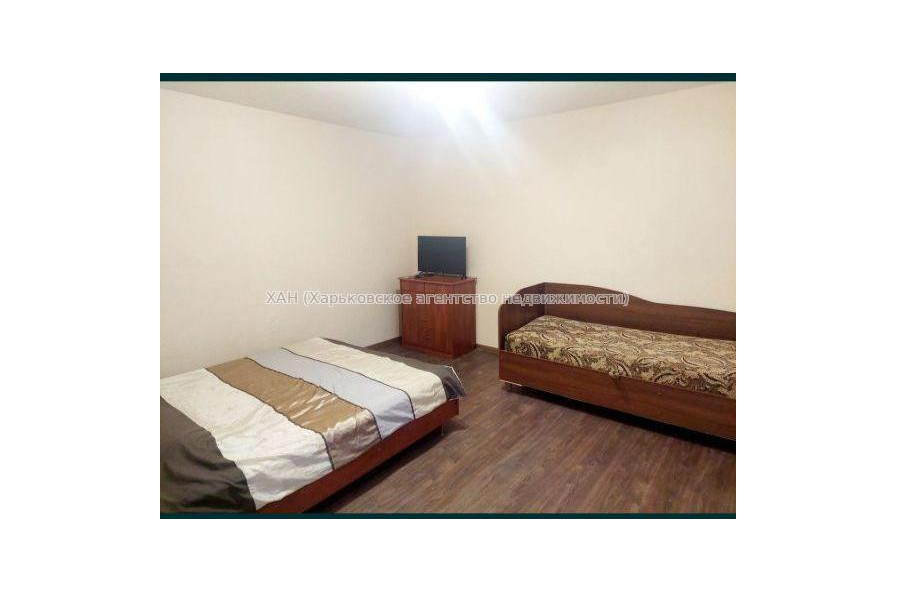 Продам квартиру, Владислава Зубенко ул. , 1 кім., 30 м², евроремонт 