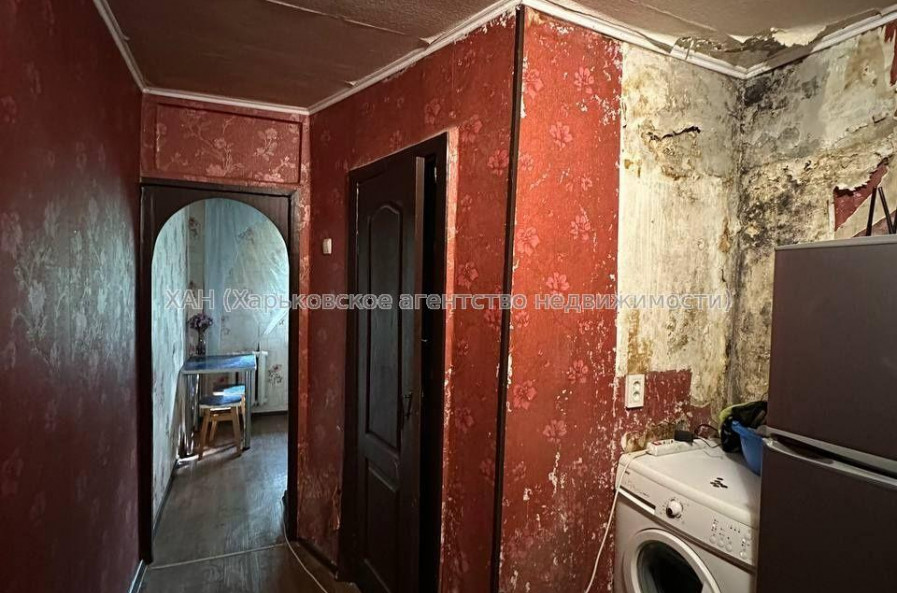 Продам квартиру, Льва Ландау просп. , 1 кім., 29.90 м², косметический ремонт 