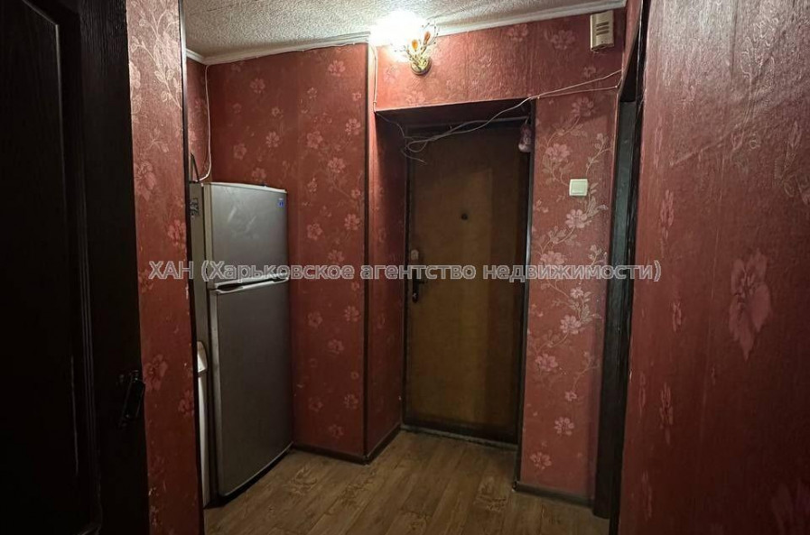 Продам квартиру, Льва Ландау просп. , 1 кім., 29.90 м², косметический ремонт 