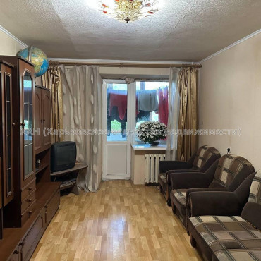 Продам квартиру, Льва Ландау просп. , 1 кім., 29.90 м², косметический ремонт 