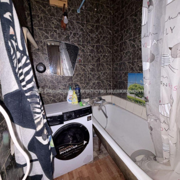 Продам квартиру, Аэрокосмический пр. , 2  ком., 46 м², советский ремонт 