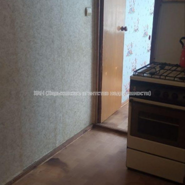 Продам квартиру, Аскольдовская ул. , 2 кім., 34 м², советский ремонт 