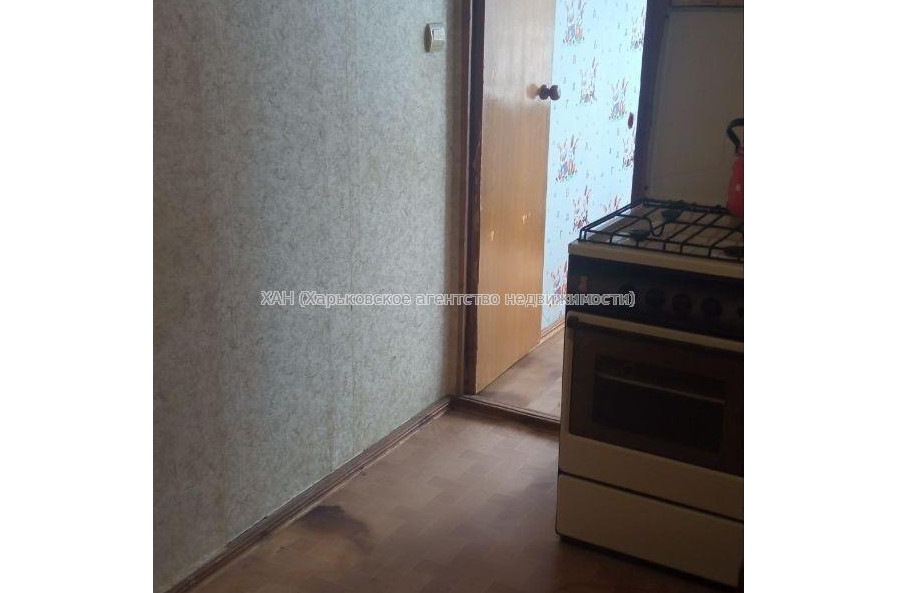 Продам квартиру, Аскольдовская ул. , 2 кім., 34 м², советский ремонт 