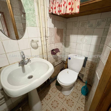Продам квартиру, Аскольдовская ул. , 2 кім., 34 м², советский ремонт 